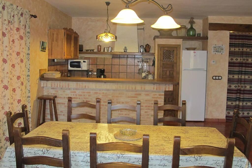 Gran Casa, Lagunas De Ruidera, Bbq, Porche, Chimenea Εξωτερικό φωτογραφία
